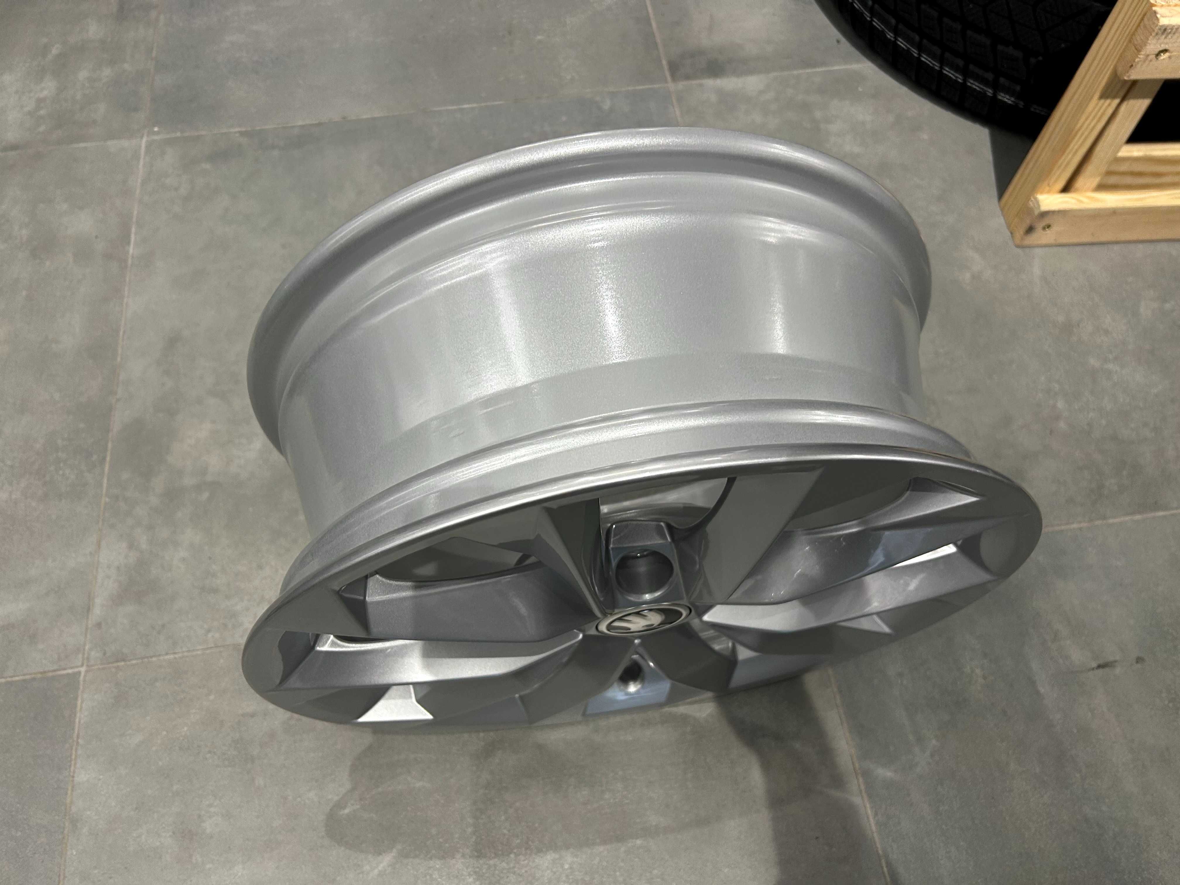 Oryginalne felgi 16 5x100 ET35 SKODA KAMIQ SCALA FABIA