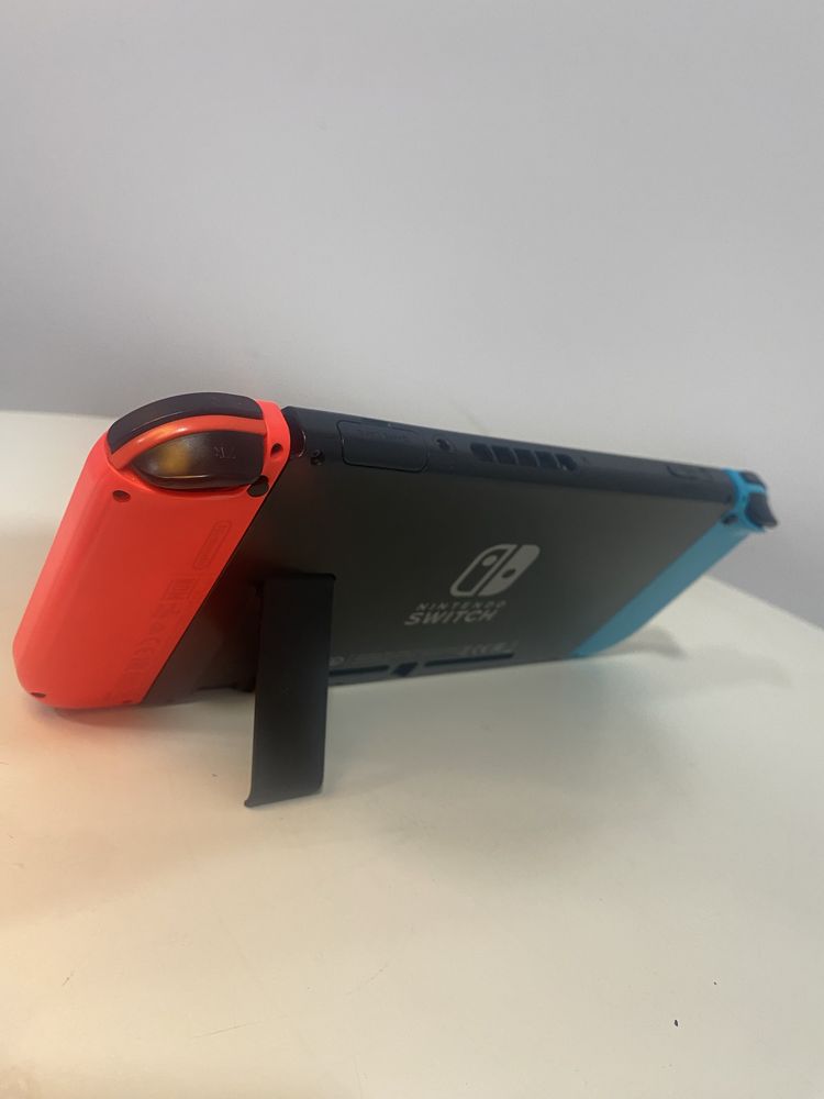 Nintendo switch (como nova) com todos acessórios