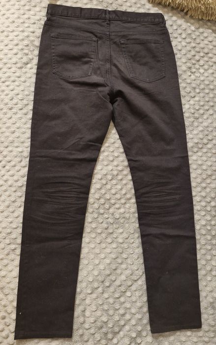 Чорні джинси Н&М