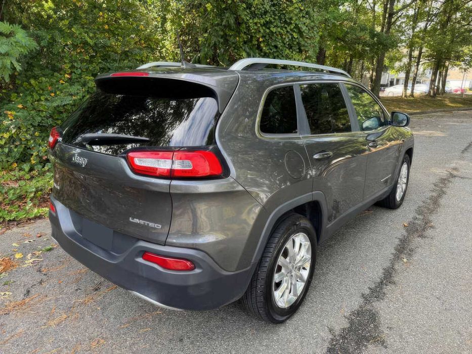 Jeep Cherokee Limited      2017