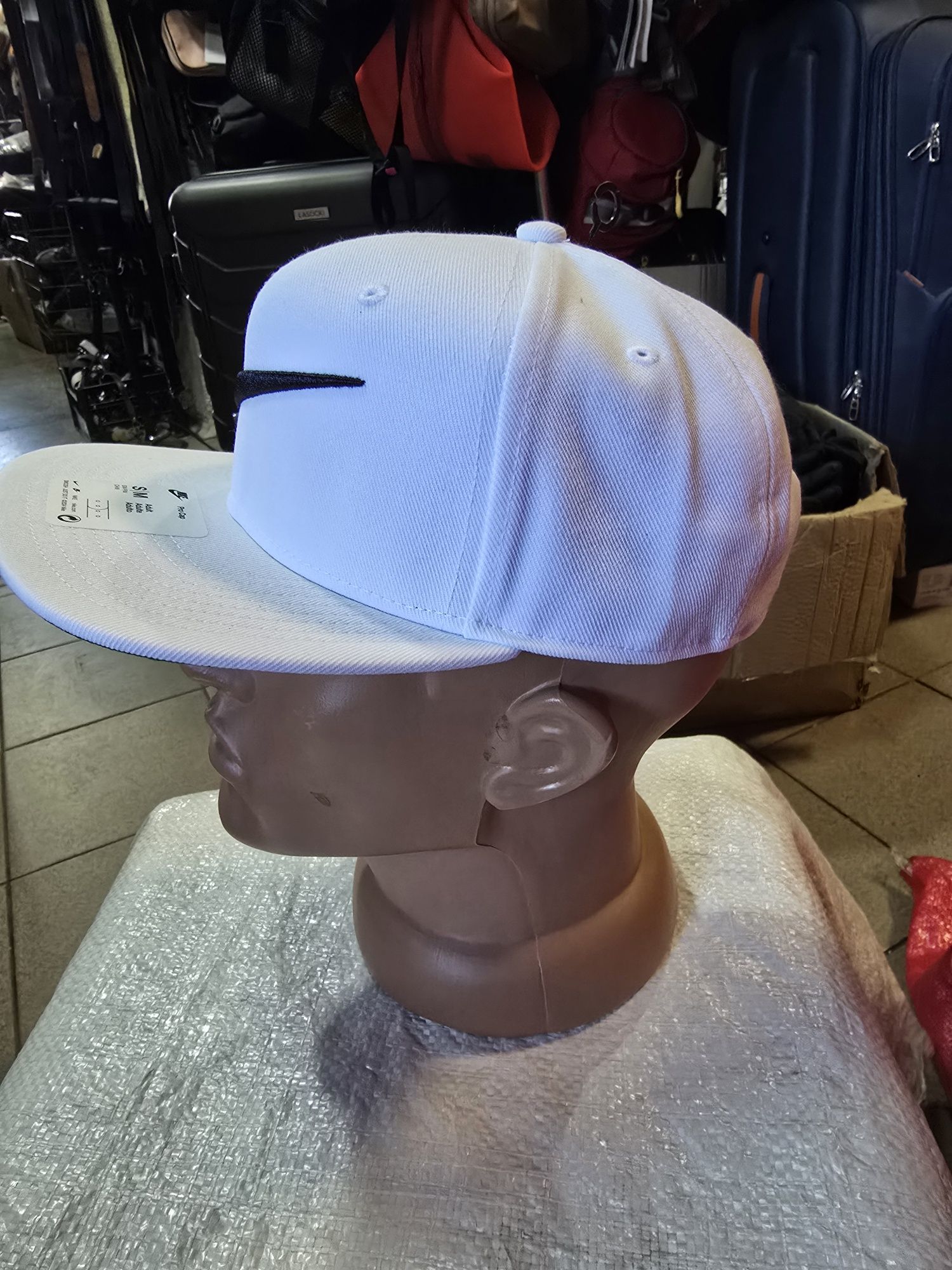 Кепка Nike Sportswear Pro Swoosh Snapback Cap