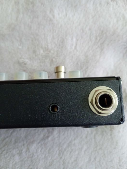 Fajny multiefekt gitarowy!