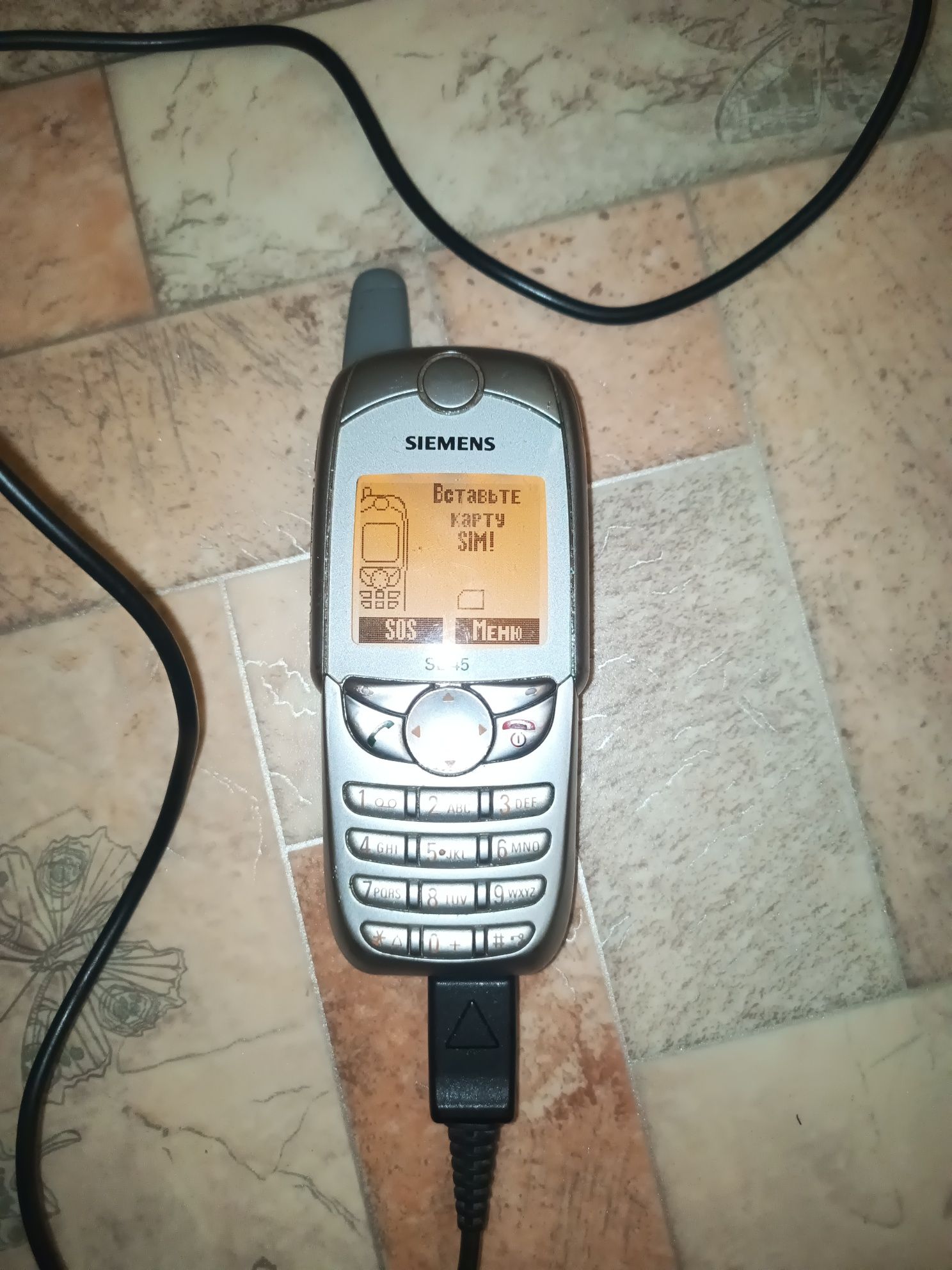 Продам мобильный телефон Сименс SL45