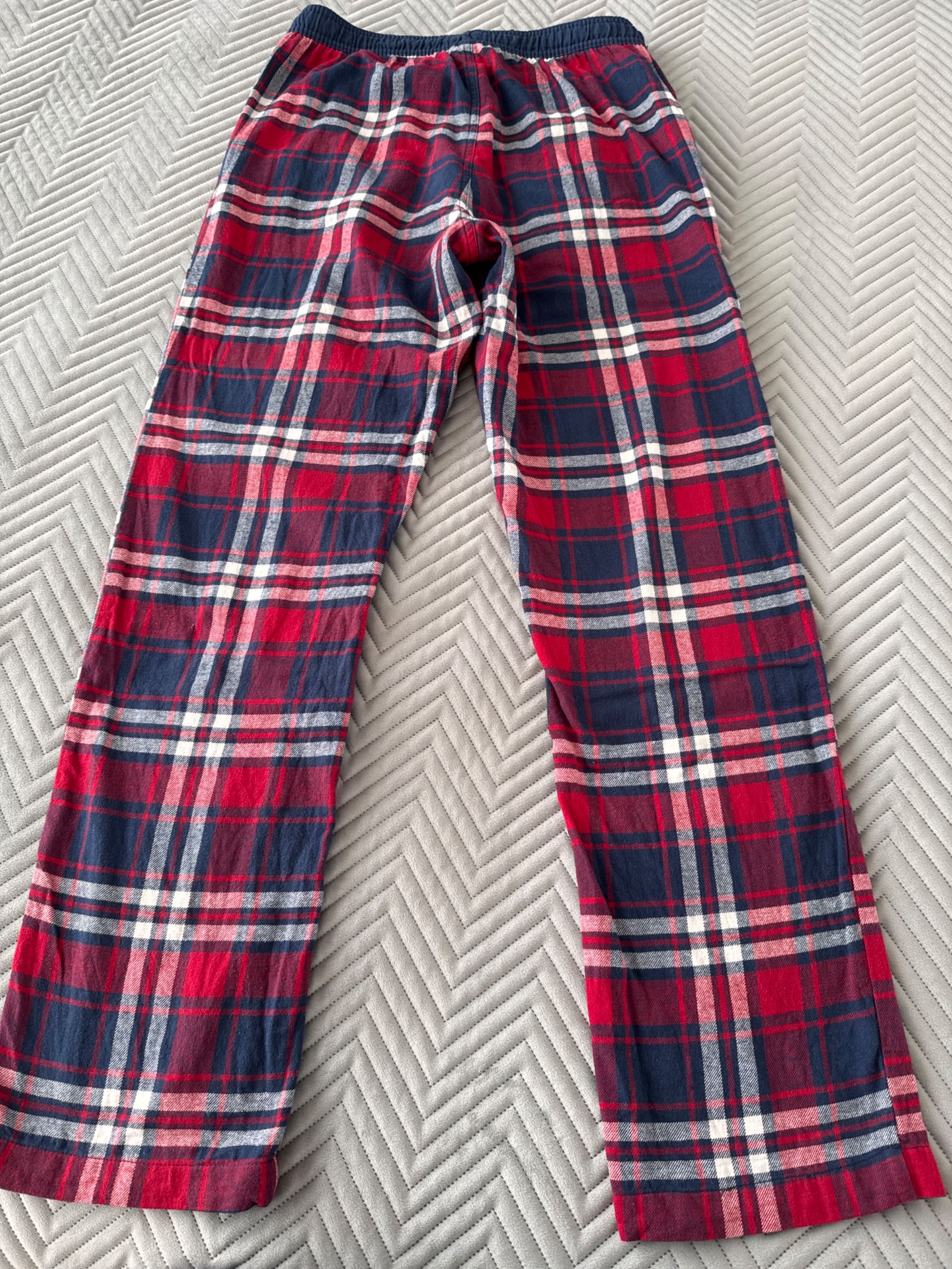 Piżama chłopięca marki kappahl, rozmiar 170 cm.