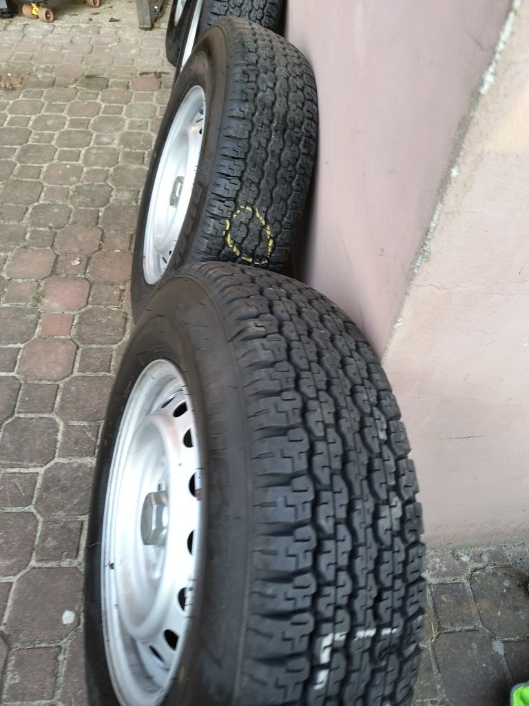 Komplet kół Mitsubishi L200 Bridgestone Dueler  205 R16C