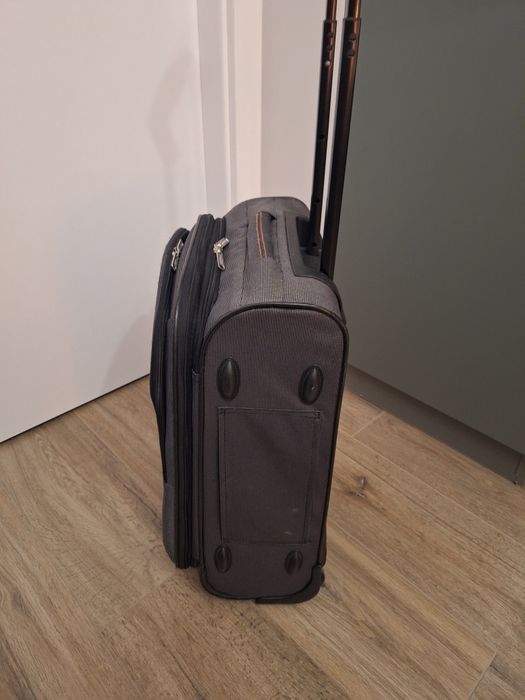 Walizka podręczna 53x37x23 Ryanair Wizzair
