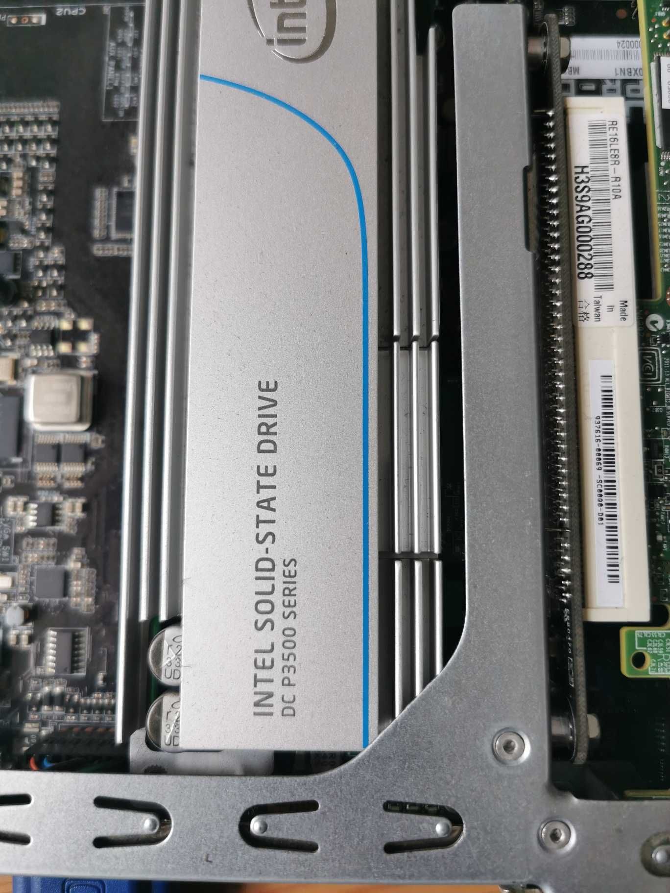 Serwer Asus RS500-E8-RS4-V2