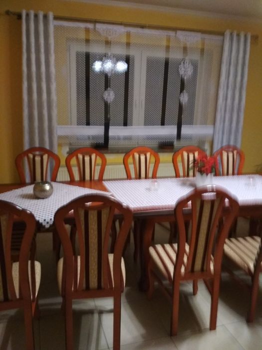 Stół i 18krzeseł