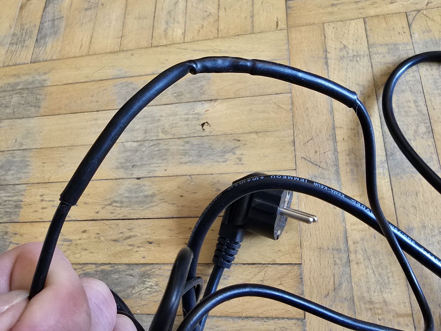 Zasilacz ładowarka do laptopa Acer - model ADP-40KD BB