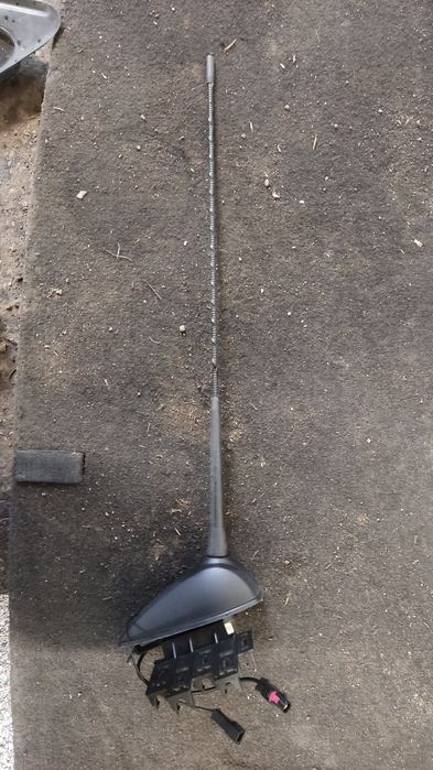 Antena dachowa radia BMW E87
