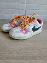 NIKE Force rozm 28.5