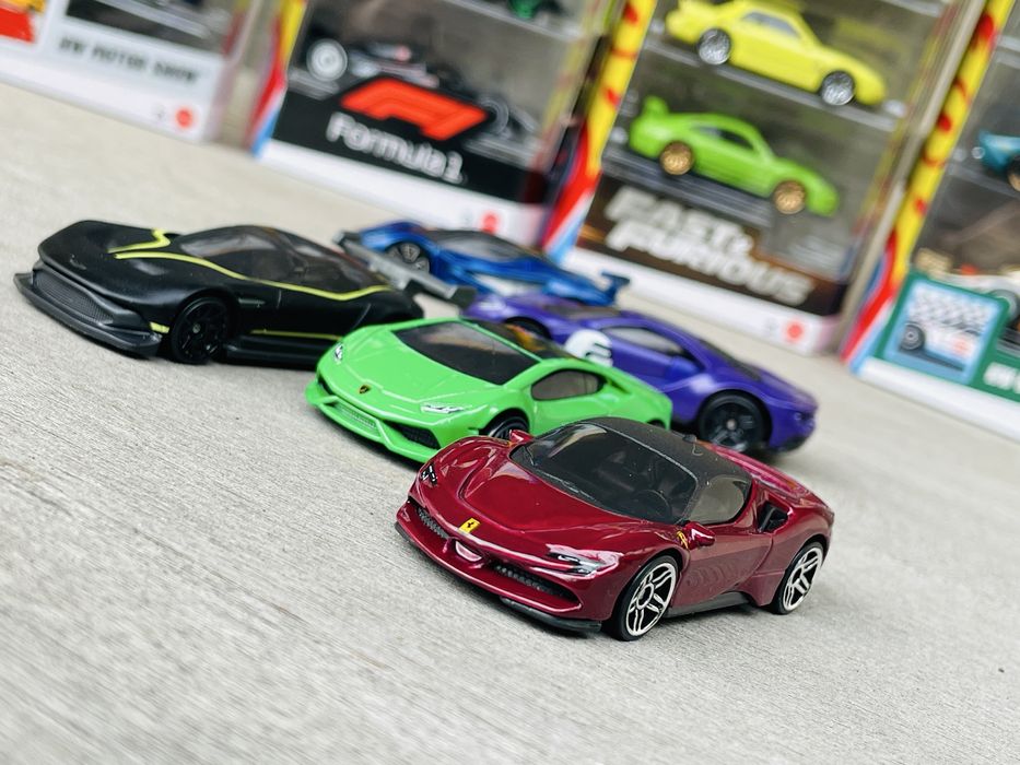 Набор из 5 машинок Хот Вилс 1:64 NEU Europa