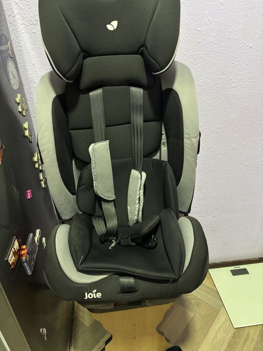 Автокрісло для дитини 9-36