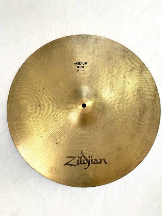 Talerz perkusyjny Zildjian Avedis Medium Ride 20