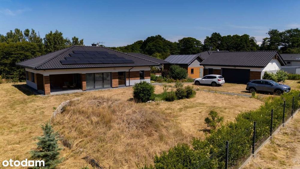 Dom w zacisznej okolicy z przestronną działką 3,5 km od Kołobrzegu