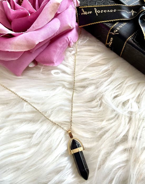 Wisiorek czarny kamień kwarc