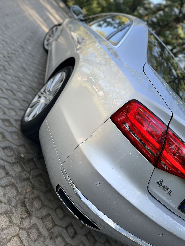 Audi A8 wersja Long Przedlift.