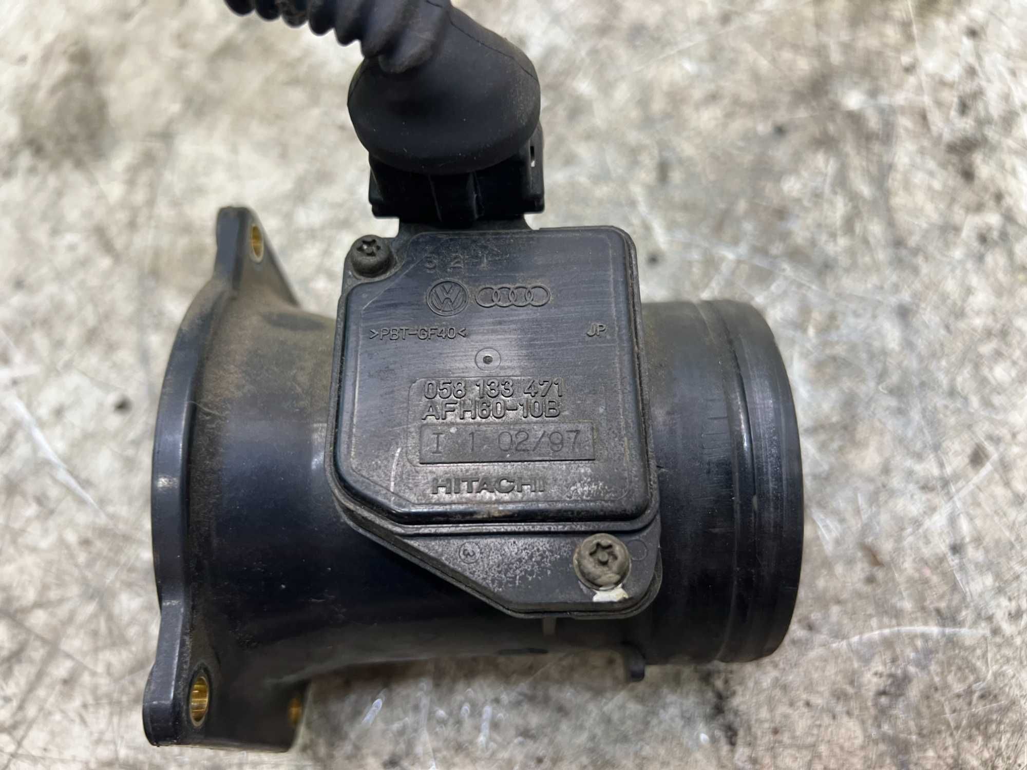 Audi A3 8L 1.8B A4 B5 1.6B 1.8T Vw Passat B5 Przepływomierz Powietrza