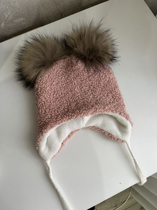 Продам шапку для дівчинки