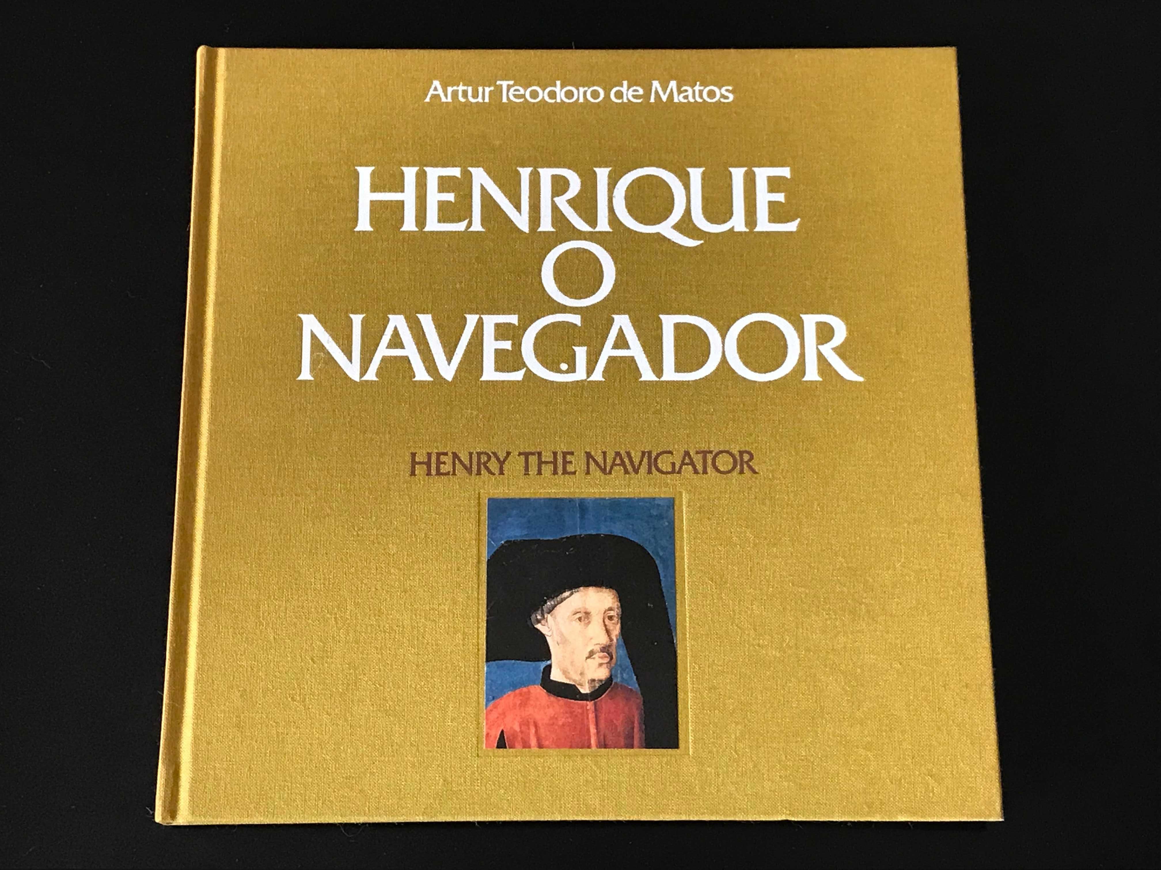 Livro CTT "Henrique o Navegador" - Filatelia