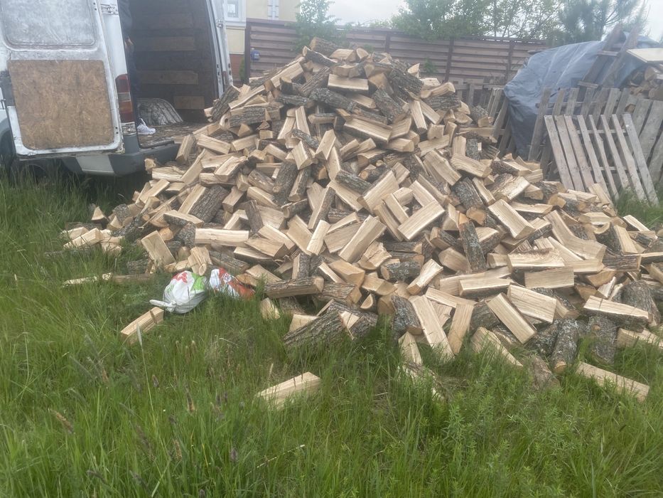 Дрова колоті з доставкою Київ і обл:дуб,акація,береза,вільха,сосна