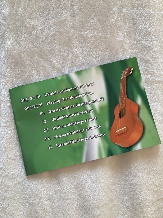 Gitara Ukulele SET z drewna brzozowego
