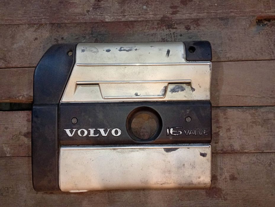 Кришка накладка двигуна volvo s40 v40 1.8
