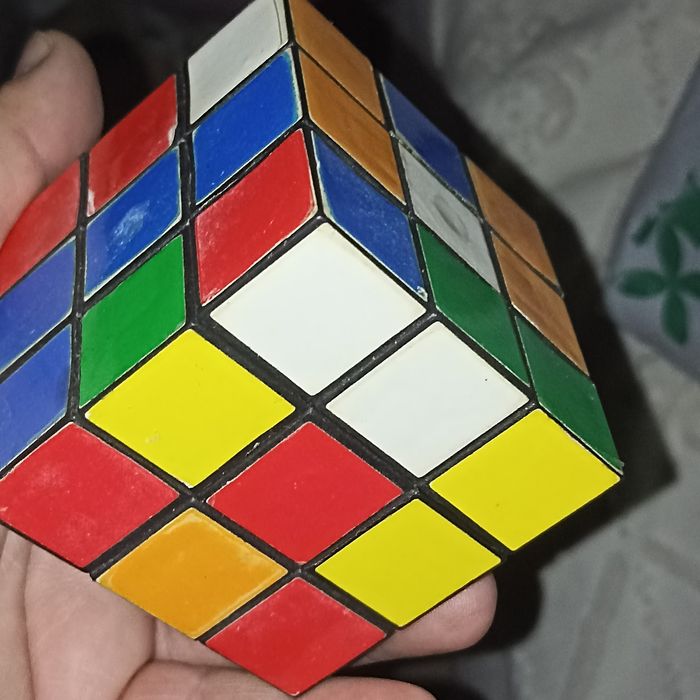 Cubo Mágico grande dos Antigos