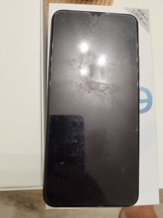 VIVO Y19 4gb RAM  128gb ROM отличное состояние