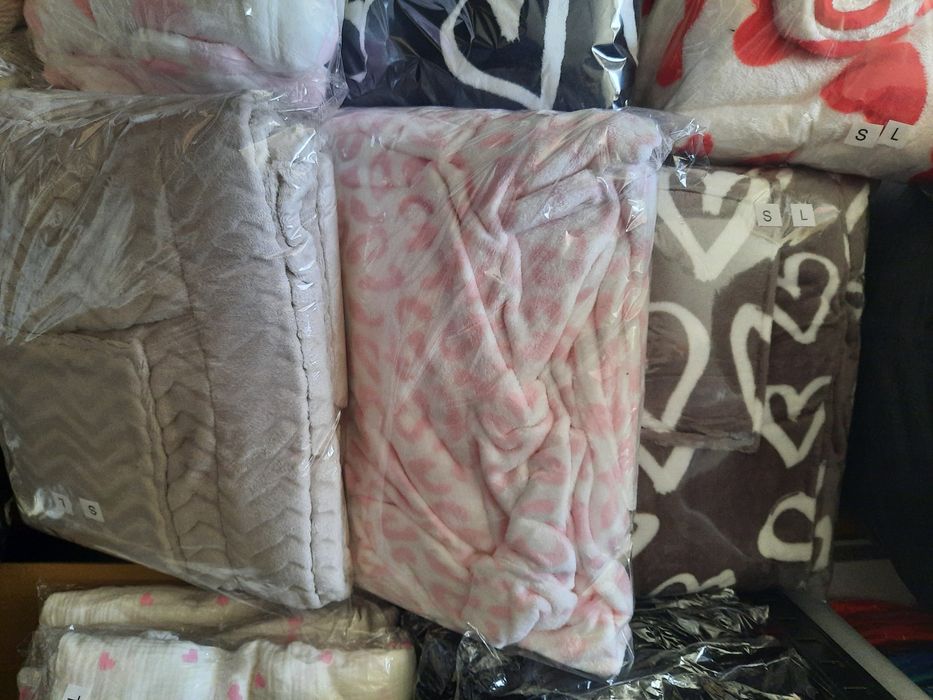 980 ГРН .Стильний халат.Гарний подарунок до свята.Безкоштовна  достовк