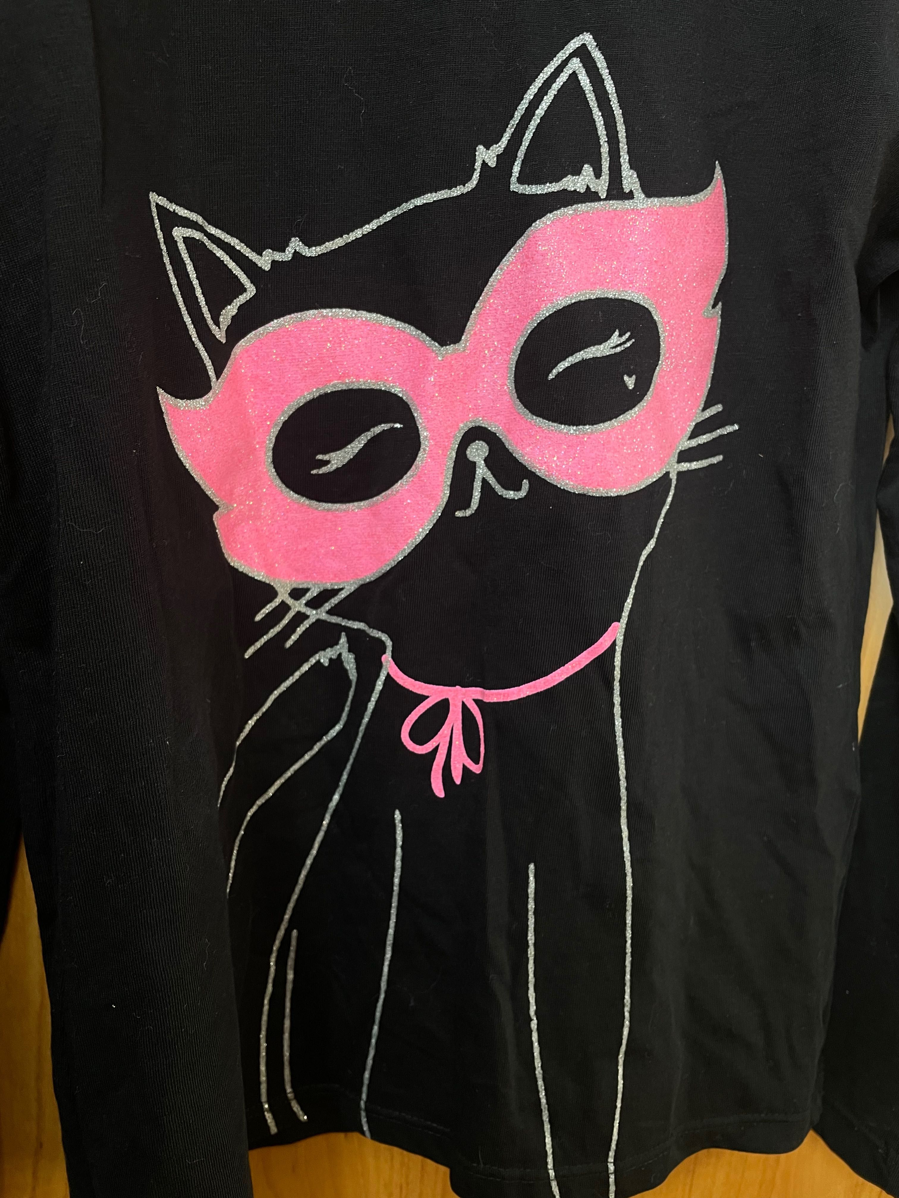 Sweterek czarny lekki z różowym kotkiem r 140 cm