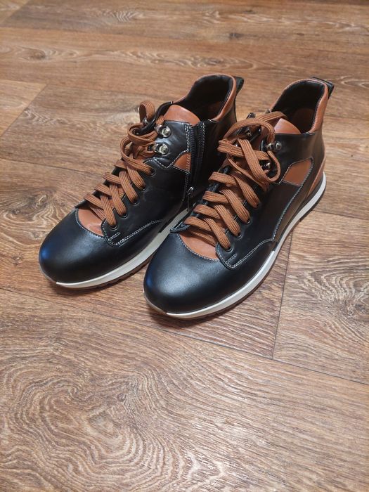 Чоловіче нове ортопедичне взуття