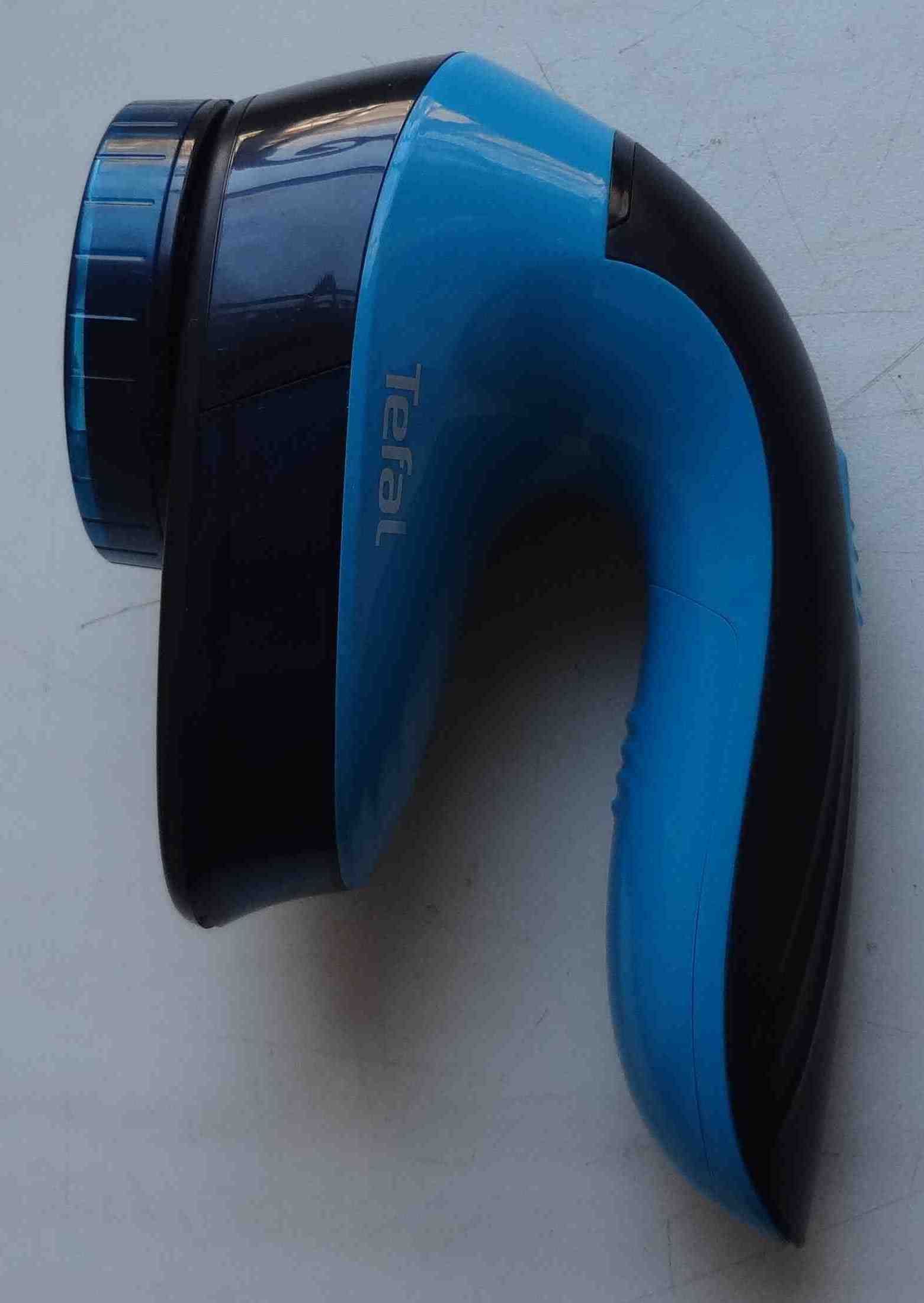 Машинка для стрижки катышек с одежды Tefal