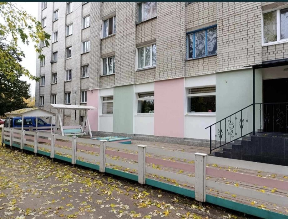 Продаж кімнати по вул. 1 Травня 171 з меблями і технікою