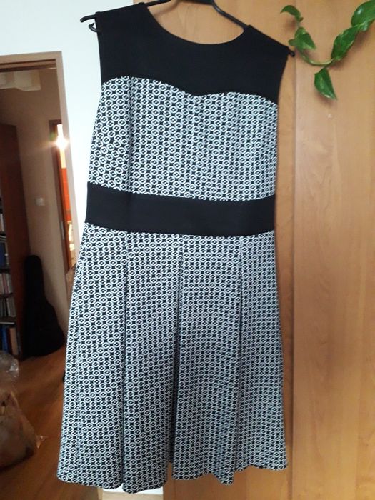 Sukienka rozm. 42