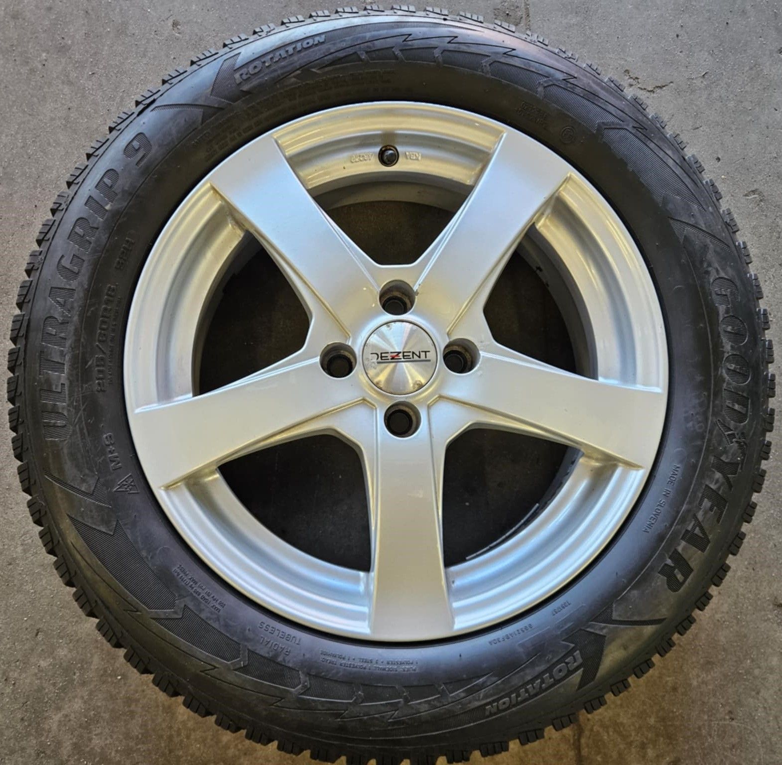 4x Felgi używane DEZENT RE 6.0 x 16 4x100 ET38 60,1 + czujniki TPMS