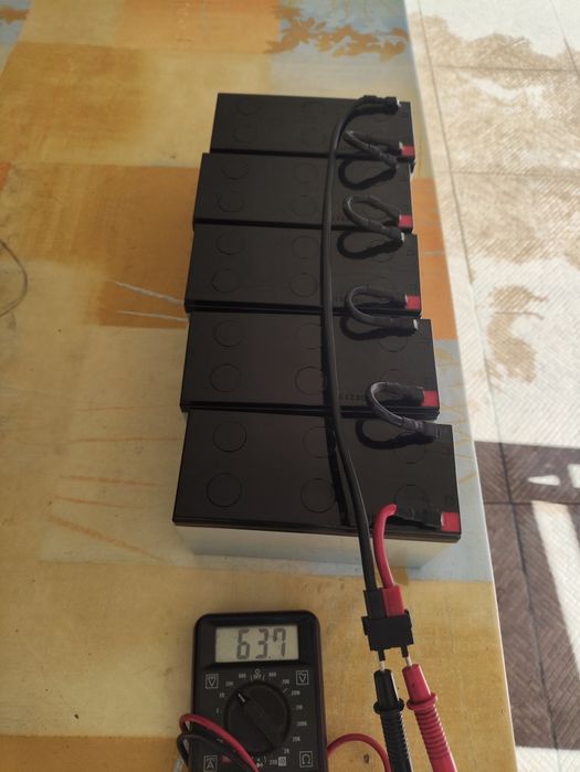 Conjunto de 5 baterias yuasa NP7-12L 7Ah 12V