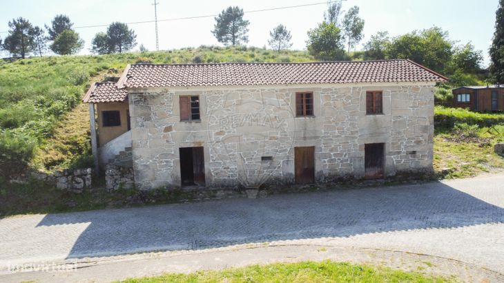 Moradia em Pedra em Calvos, Póvoa de Lanhoso
