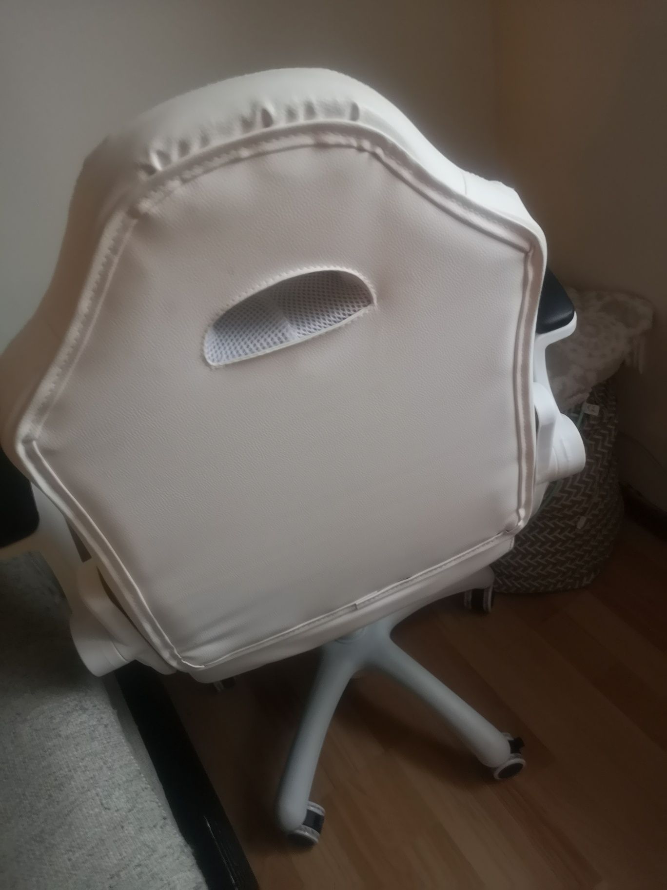 Fotel do biurka dziecięcy