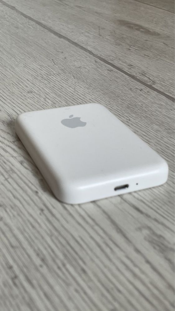 Apple MagSafe Battery Pack White