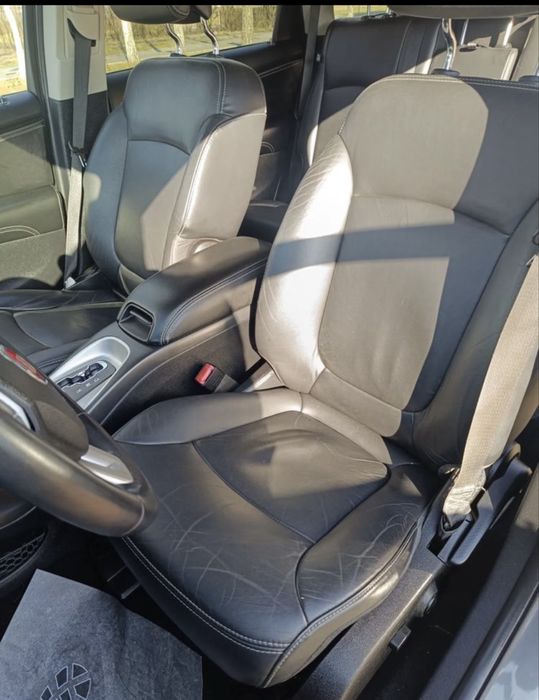 Fiat freemont sprzedaje z powodu wyjazdu za granice