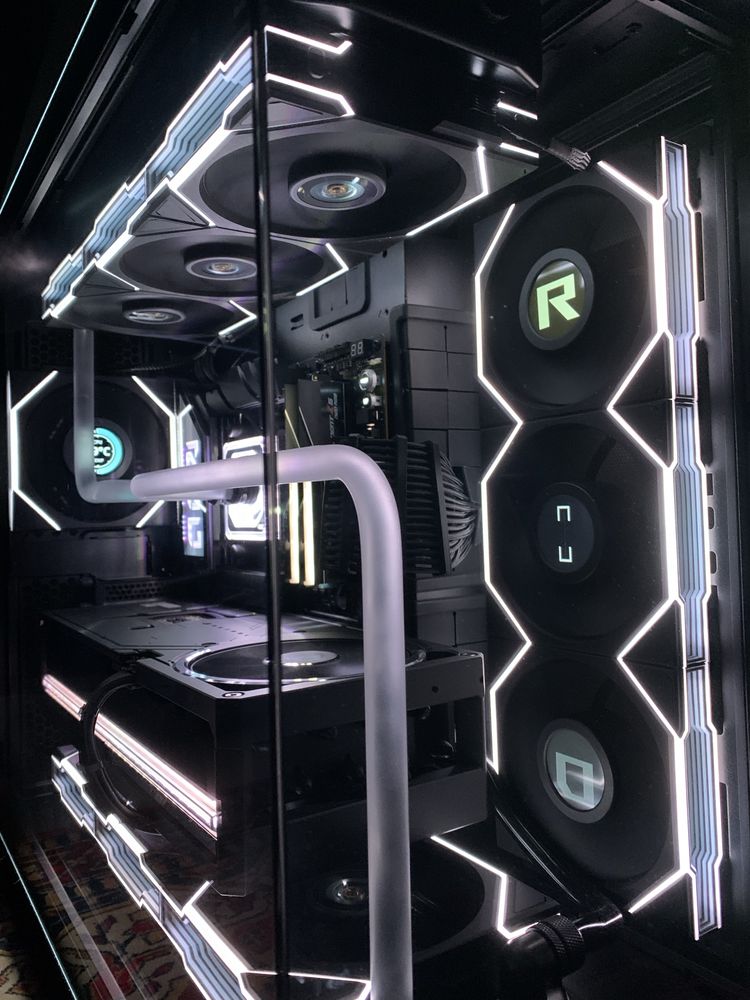 Komputer RTX 5090 Rog Ryzen 9 9950X3D Chlodzenie wodne custom loop
