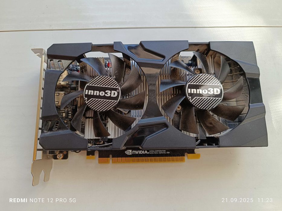 Відекарта Inno3d gtx 1050 2Gb, не робоча.