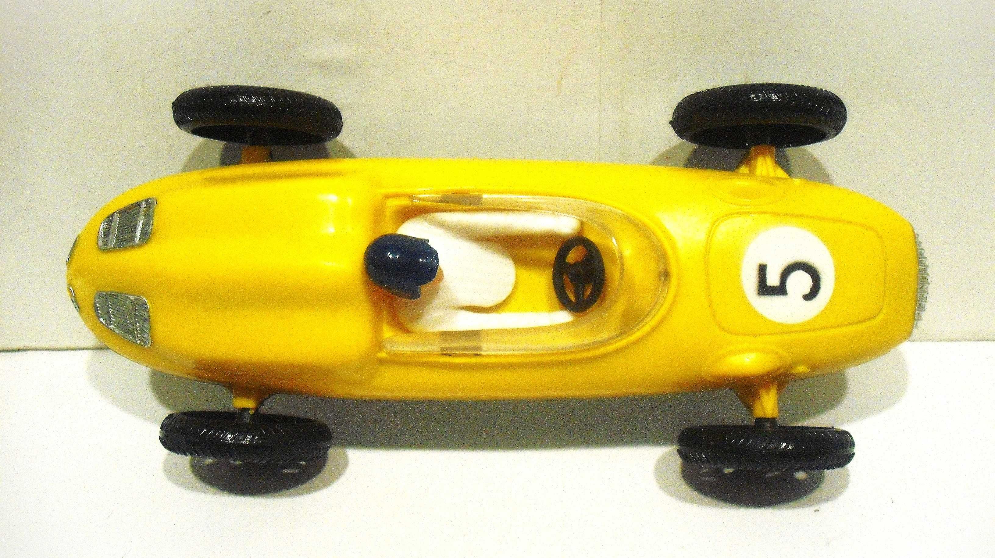 PEPE - carro de corrida grande - personalizado