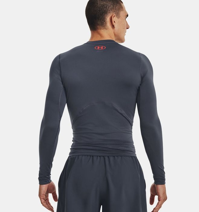 Новый лонгслив Under Armour HeatGear Novelty LS