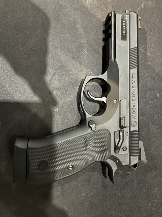 Pistolet na gaz SP-01 SHADOW