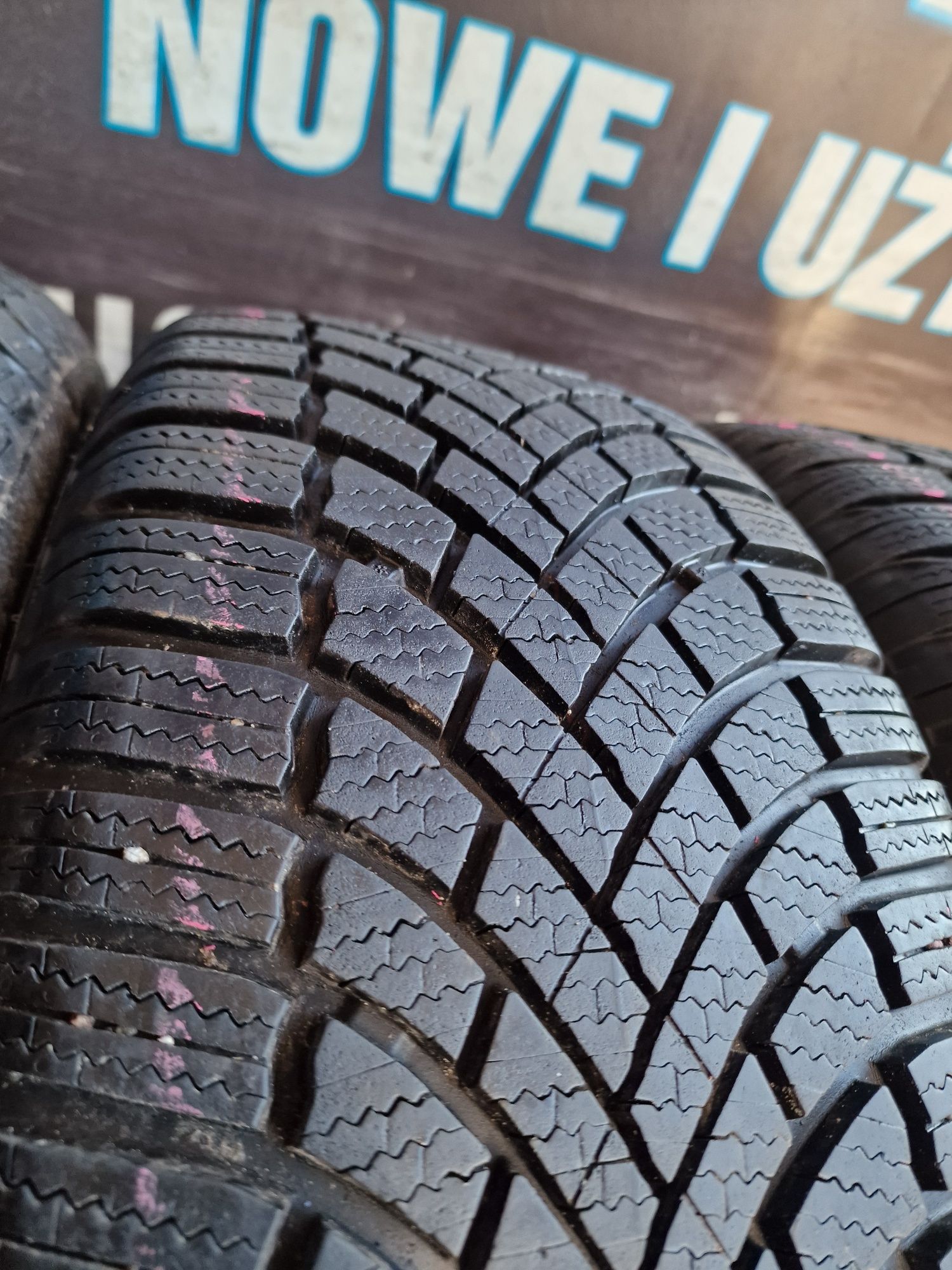 Opony zimowe 215/60/16 Pirelli i Bridgestone Komplet 7.8mm 2022rok