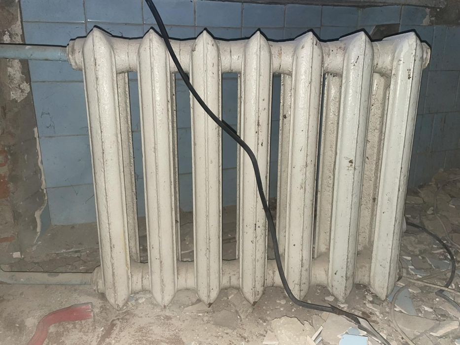 Продам радіатори (чугунні,чавунні батареї)