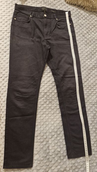 Чорні джинси Н&М