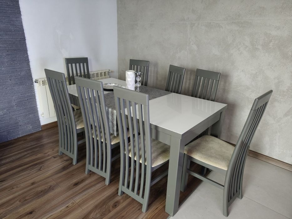 Sprzedam stół do jadalni komplet 8 krzeseł